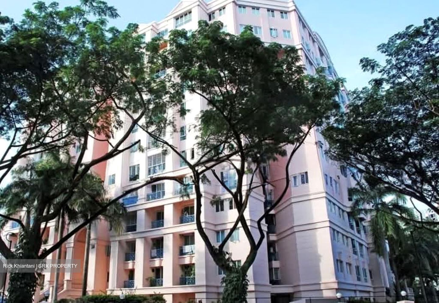Melville Park (D18), Condominium #561286561